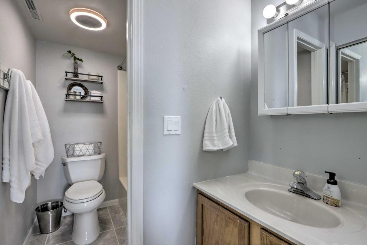 Osage Beach Condo With Pool Access And Lake Views Buitenkant foto